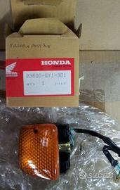 Freccia posteriore destra honda vision