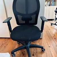 Sedia da ufficio ergonomica