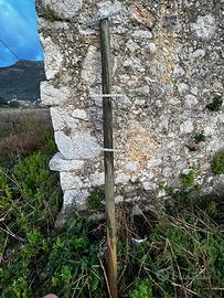 Palo pino trattato diametro 8cm X altezza 250cm