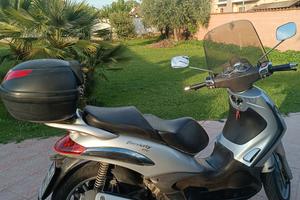 Piaggio Beverly 250