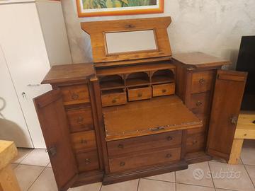 SCRTTOIO IN LEGNO MASSICCIO