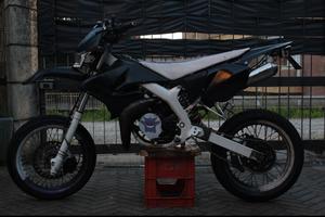 MALAGUTI XSM/YAMAHA DT 50(77)