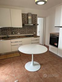 Tavolo da pranzo rotondo bianco  100x100cm