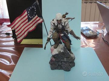 STATUA ASSASSIN CREED 3 CONNOR CON BANDIERA AMERIC