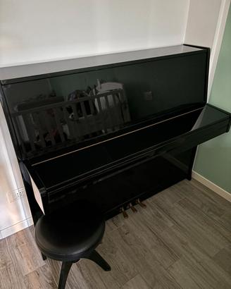 Pianoforte Petrof verticale