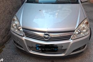 Opel astra - grigio in buone condizioni