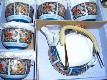 Teiera da 600 ML. e 5 tazze in porcellana