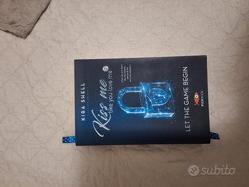 Libro KISS ME LIKE YOU LOVE ME