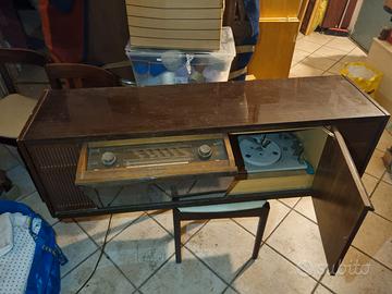 radio giradischi d'epoca Graetz Scerzo 71118