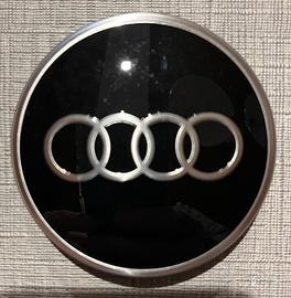 AUDI COPRIMOZZI E COPRIBULLONI ORIGINALI E NUOVI
