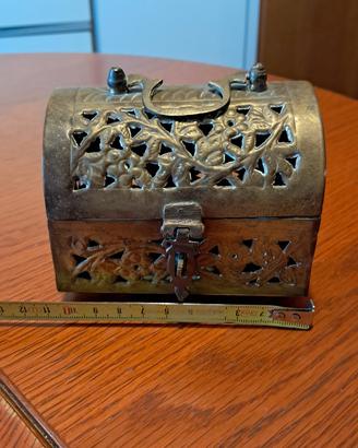 piccolo baule in ottone  