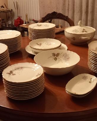 Servizio di patti in porcellana Ginori