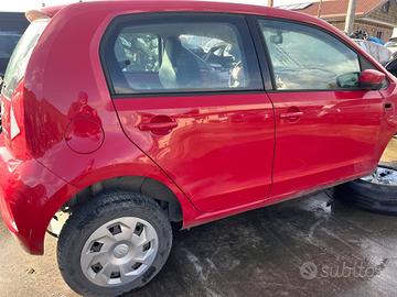 Vendiamo ricambi Seat mii anno 2016