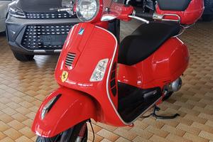 Piaggio Vespa 300 GTS