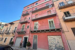 4 LOCALI A RAGUSA
