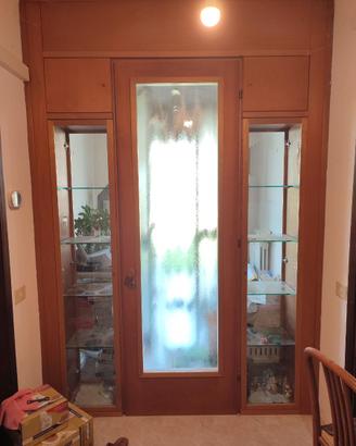 Porta in legno e divisorio