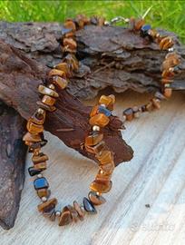 Collana con pietre grezze di occhio di tigre