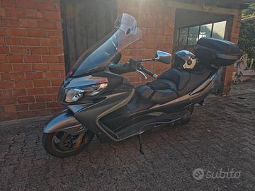 Suzuki Burgman 400