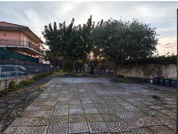 Confortevole bi- locali Mascalucia via ombra