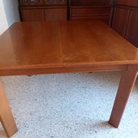 Tavolo quadrato allungabile