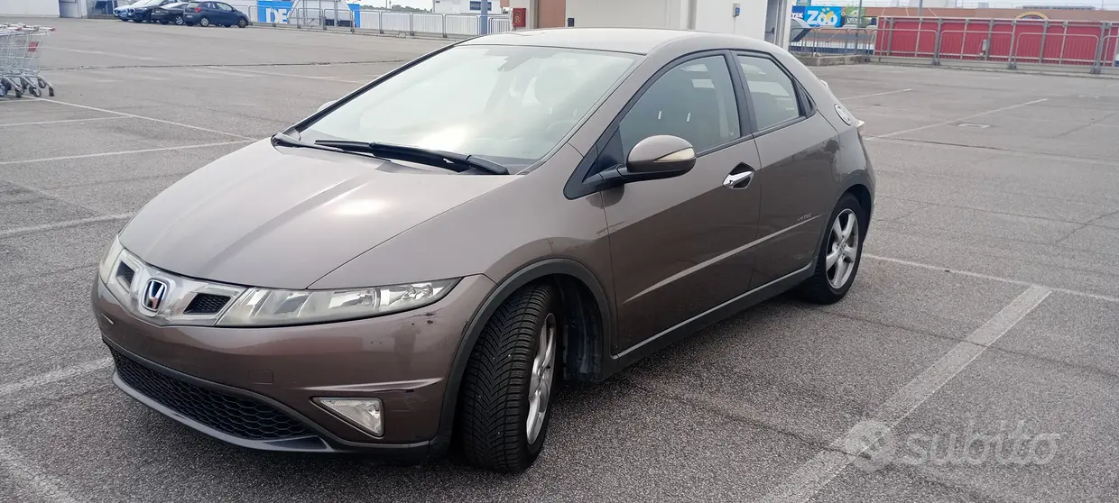 Honda Civic 8ª serie