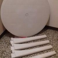 Tavolino di plastica