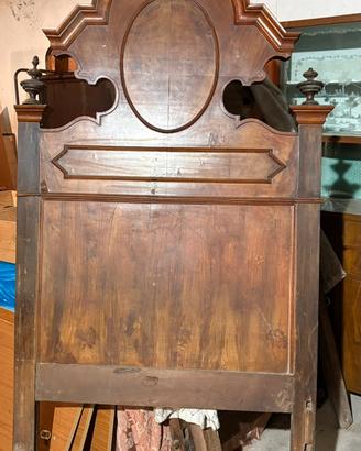 Letto Matrimoniale in legno fine 800-inizi 900