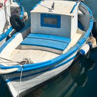 Barca da pesca lunga 6.50 MT