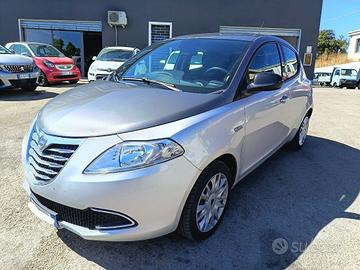 LANCIA Ypsilon 1.2 69 CV 5 porte Platinum