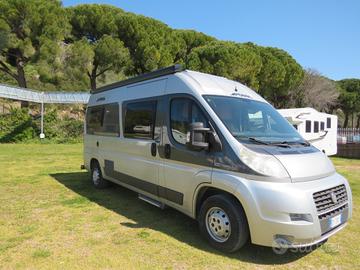 Pössl 2 win con porta moto KG 150