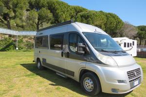 Pössl 2 win con porta moto KG 150