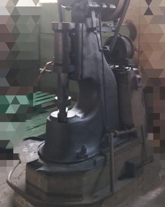 Maglio e attrezzi antichi