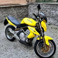 Moto Kawasaki Er-6N