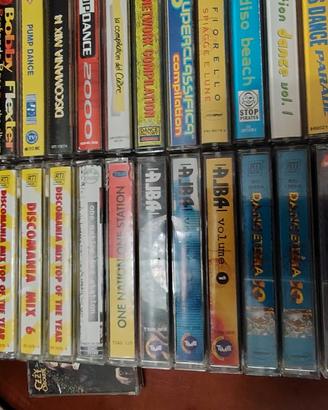 Blocco di 230cassette stereo7