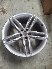 cerchio singolo audi a5 r19 8t0601025h