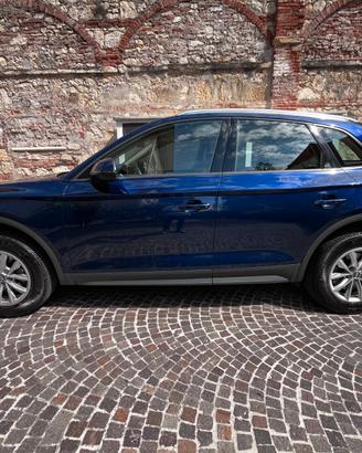 AUDI Q5 Business 2.0 TDI quattro S tronic 2017