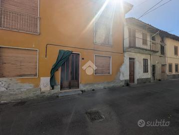 CASA SEMINDIPENDENTE A RIVALTA BORMIDA