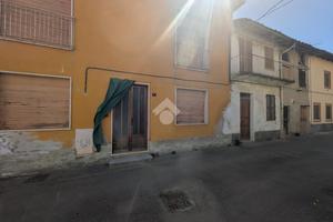 CASA SEMINDIPENDENTE A RIVALTA BORMIDA