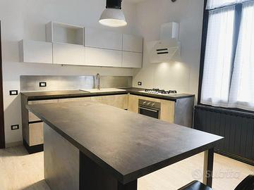 Cucina stile Industrial con isola