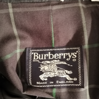 Impermeabili BURBERRY,AQASCUTUM, ECC. originali
