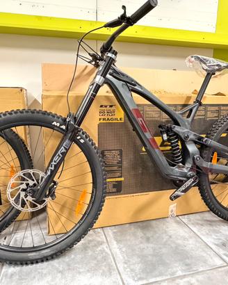 GT FURY CARBON PRO | tg L + M |sconto quasi 50%