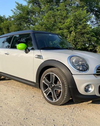 Mini d clubman