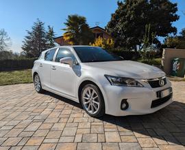 LEXUS CT200H Hybrid