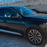Audi Q7 TDI S line 7 posti 