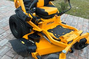 Trattorino tagliaerba  cub cadet xz