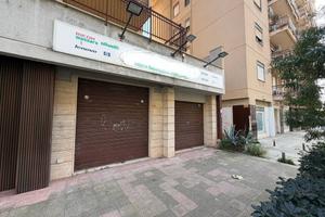 Autonomia Siciliana- Sampolo: locale comm. 700 mq