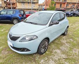 Lancia Ypsilon 1.0 FireFly 5 porte S&S Hybryd...