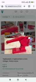 Tagliapatate e tagliaverdure a leva vintage