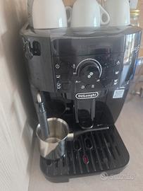 Macchina caffè DeLonghi magnifica S