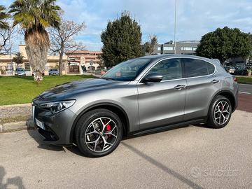 Alfa Romeo Stelvio Q4 Lusso